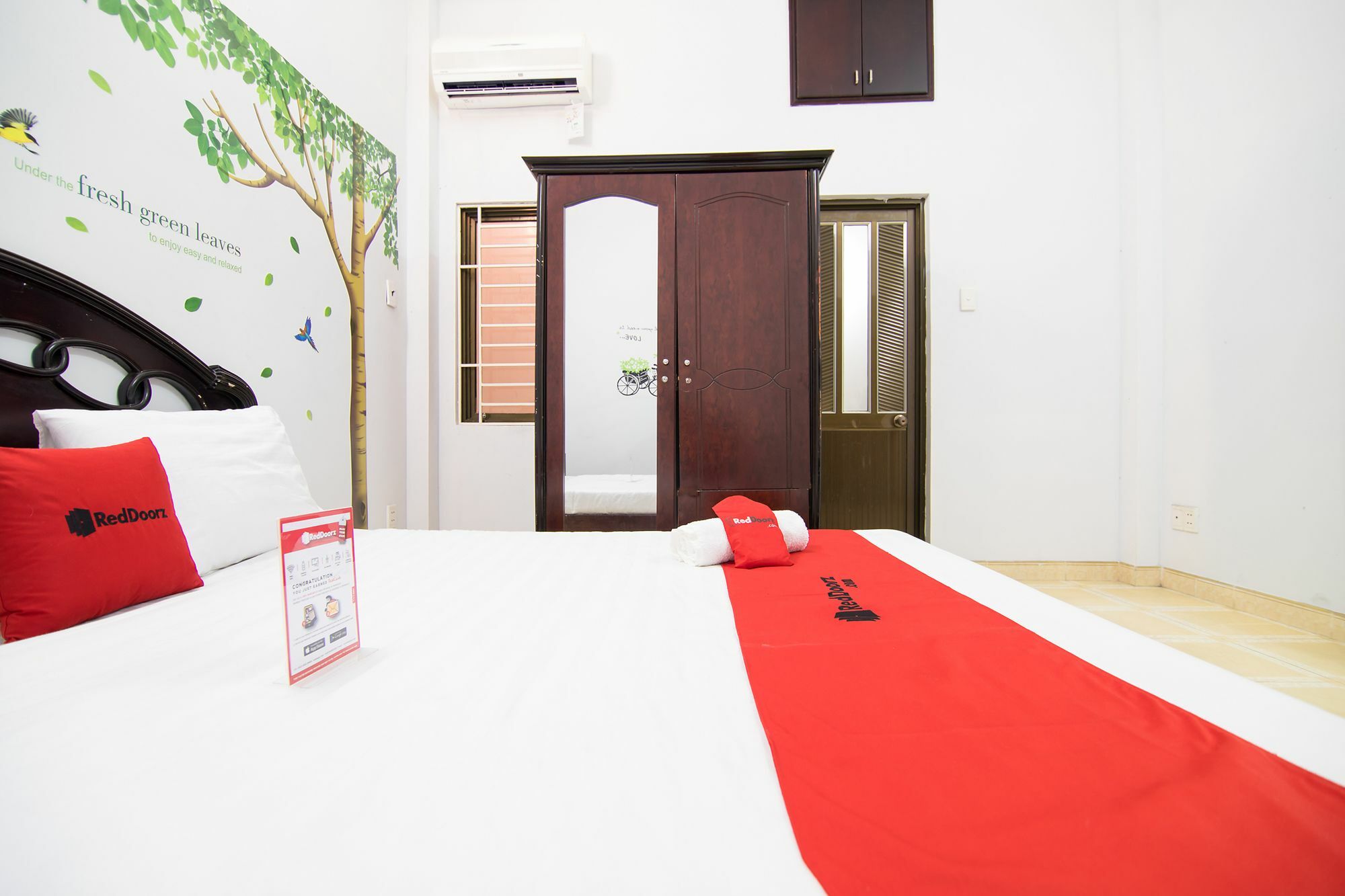 Hotel Reddoorz Near Pico Plaza Cong Hoa Ho-Chi-Minh-Stadt Exterior foto