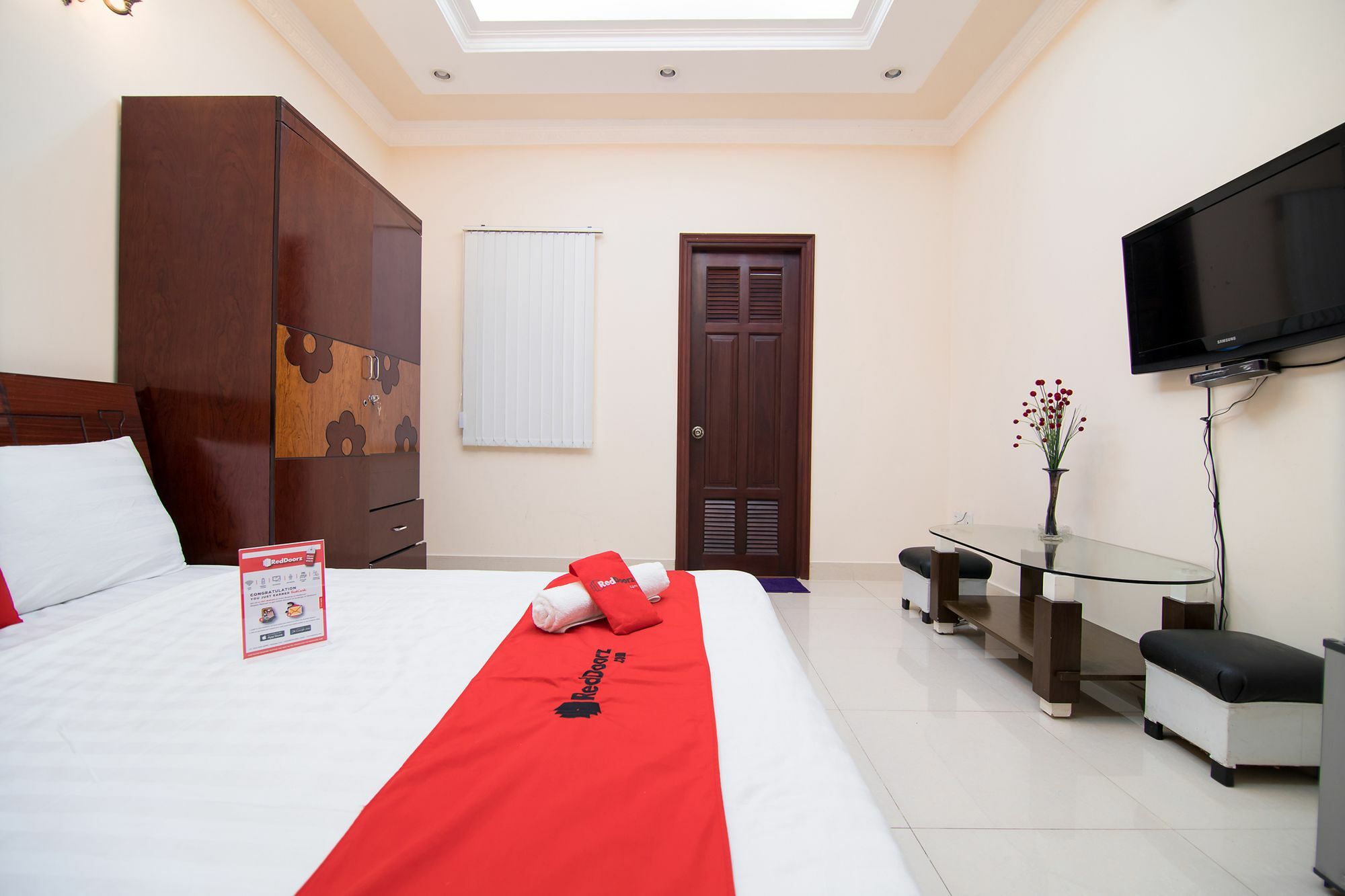 Hotel Reddoorz Near Pico Plaza Cong Hoa Ho-Chi-Minh-Stadt Exterior foto